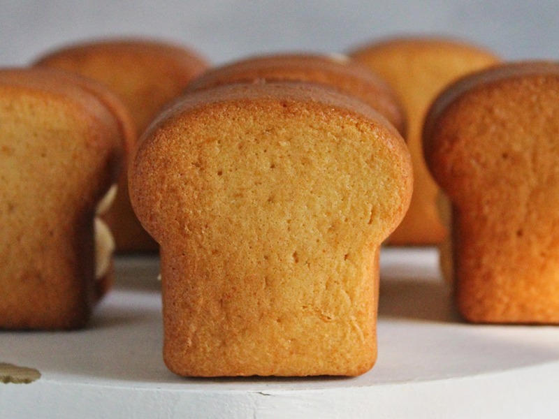 香草蜂蜜小蛋糕 Vanilla Honey Cupcakes